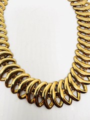 Wide Articulated Gold Tone Elliptical Links Necklace 18 Inches Vintage Jewelry