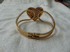 vintage gold tone clear crystal baguettes basketweave design heart clamper