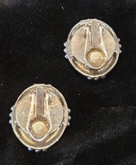 Vintage Linda Levinson Signed Cameo Clip Oval Silver Earrings Runway Couture