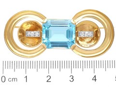 Art Deco 9.10Ct Aquamarine and 0.24Ct Diamond 15k Yellow Gold Brooch Circa 1925