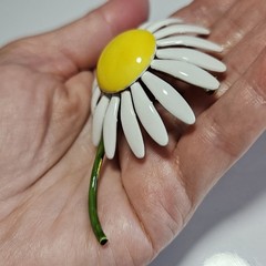 Vintage Original By Robert Yellow White And Green Daisy Metal Brooch
