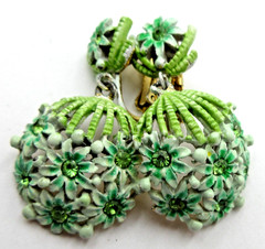 VTG FLOWER white green gold tone DANGLE open clip on Earrings RHINESTONE ENAMEL