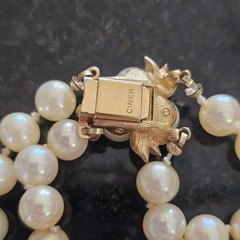 Ciner Faux Pearl Double Strand Beaded Bracelet Vintage Fancy Box Clasp 8.5 In