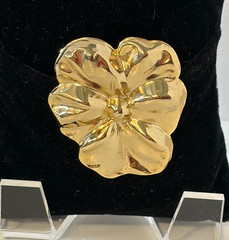Scarf Clip Gold Tone Pansy Flower Hinged Vintage