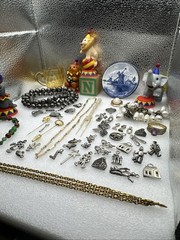 Junk Jewelry Lot Craft Vintage Miscellaneous Items Great Variety! – A