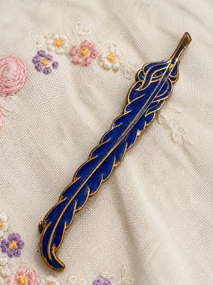 Vintage Blue Enamel Feather Brooch Pin Gold Tone Long Quill Nature Jewelry