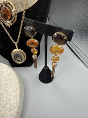 Vintage 14 Unique Pieces Jewelry
