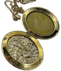 Vintage Revlon Heirloom Solid Perfume Locket Pendant Necklace Gold Tone