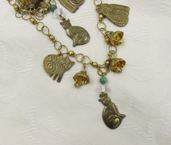 Vintage Early Laurel Burch Cat Charm Beaded Necklace Gold Tone 1970s – 80s