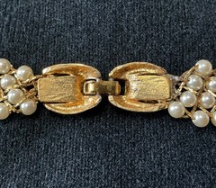 BEAUTIFUL VINTAGE NAPIER GOLD & FAUX PEARL BEADED 18” NECKLACE 6-17
