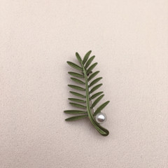 Vintage Green Color Plant Pearls Brooch Pin Flower Brooch For Women Jewelry Gift