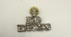Vintage Lot Mary Kay Gold Tone Brooches Pins Awards Sales Crowns 17 Pieces