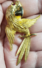Lind-Gal LG Gold Tone Red Eyed Parrot Parakeet Pin Brooch Bird Vintage Jewelry