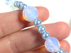 Vtg Opalite Opal Moonstone Glass Opalescent Blue Faux Pearl Bead Necklace
