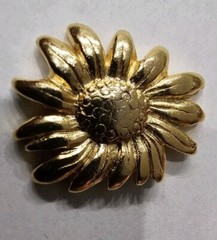 Vtg Gold Tone SunFlower Pin Floral Nature Design Garden Spring Htf Farm Beauty