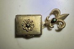 17. Vintage Rare CORO Gold tone Hinged Photo Book Locket Medal Pin Brooch