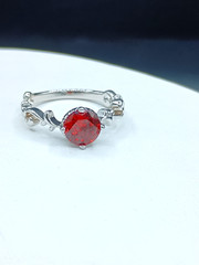 Red CZ Cubic Zirconia Faceted Gemstone Sparkle Silver Tone Vine Band Ring Size 7