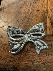 Stunning Vintage Weiss Clear Rhinestone Bow Brooch Pin Signed