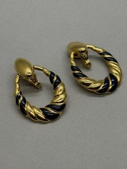Vintage Monet Door Knocker High Polish Gold Tone Blue Enamel Clip On 1.50″