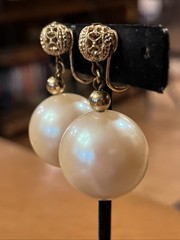 Vintage Napier Huge Pearl Cabochon Filigree Gold Dangle Drop Clip On Earrings