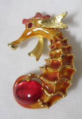 Vintage Gold Tone Lind Gal LG Enamel & Faux Red Cabochon Stone Seahorse Brooch