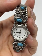 Vintage Avon Western Stretch Watch Women Silver Tone w/Faux Turquoise Stones