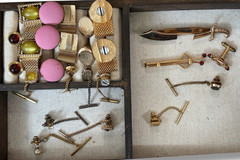Vintage Men’s 25 Pc Mixed Gold LOT Tie Clips, Bars, Cuff Links, Wraps Costume