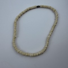Vintage Hawaiian Puka Shell Bead Necklace 70’s Barrel Clasp 15.5 In