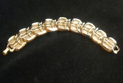 Vintage Lisner Thermoset Lucite Cafe Au Lait Bracelet 7 1/4 Inch by 7/8 Inch
