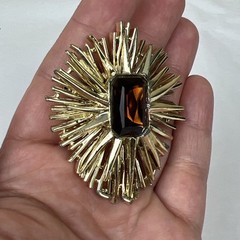 Vintage Celebrity New York Starburst Gold-Tone Amber Colored Stone Pin Brooch