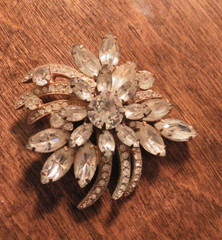 Vintage Signed Eisenberg Ice Brooch Clear Rhinestones Starburst Shape Stunning