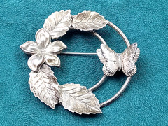 Sterling Silver Brooch, Pin w. 3 Dimensional Butterfly & Leaves: 2.25″ Diameter