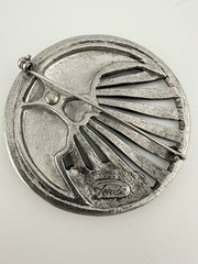 TONA PEWTER HALF MOON FACE BROOCH PIN K804A
