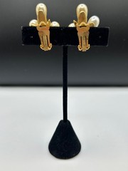 VINTAGE ARTHUR PEPPER CATTAILS EARRINGS CLIP ON PEARL RHINESTONE GOLD TONE