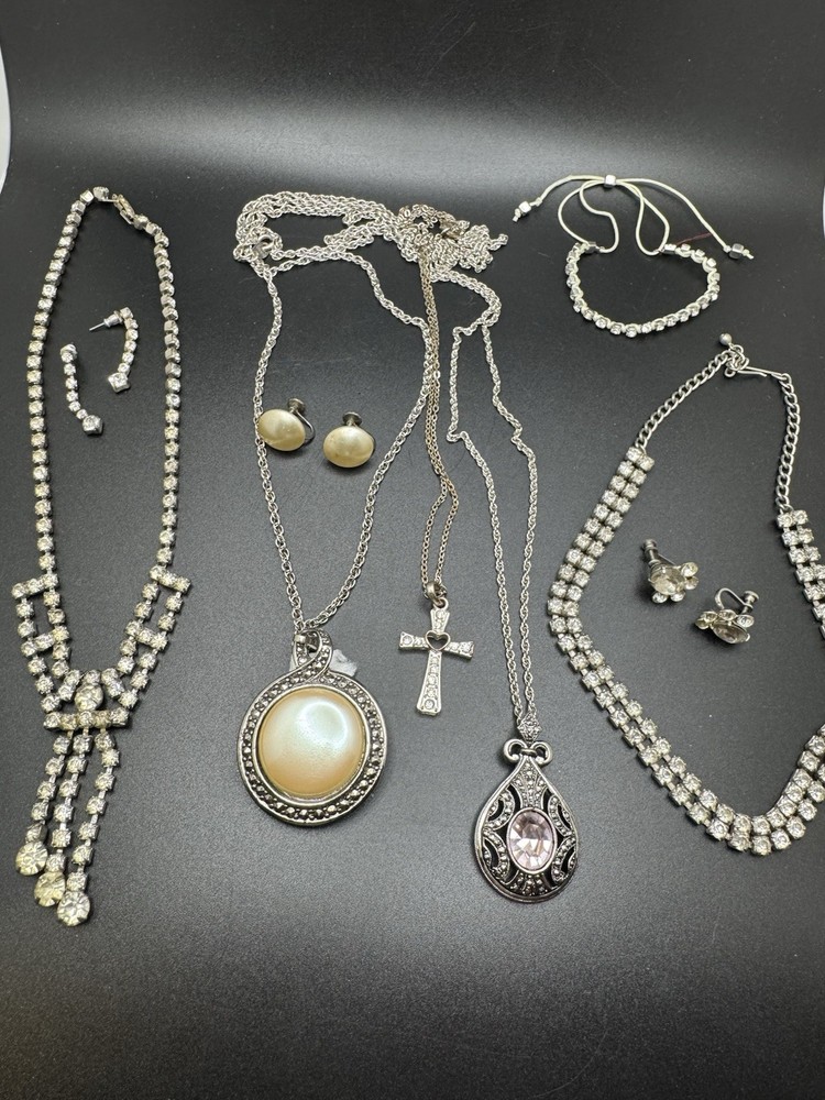 Vintage Costume Jewelry Lot 9 Pc Rhinestone Necklace Pendant Bracelet Earrings
