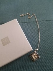 Vintage ZRW jewelers design Filigree 10k/ 3.03 grams ..