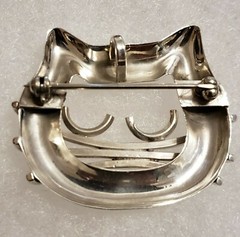 Vintage Modernist Mid-Century Silver Cat Face Brooch/Pendant with Secure Clasp