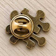 Vintage Multi Key Brooch Pin 1”