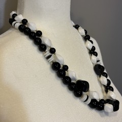 Vintage Black And White Acrylic Resin Bead Necklace Lot Of Two