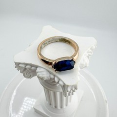Vintage Blue Oval Faux Sapphire Ring Gold Tone Solitaire Minimalist Dainty