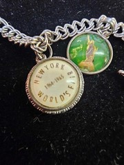 Hoffman Sterling Bracelet w 7 charm Statue liberty NY worlds fair washington DC