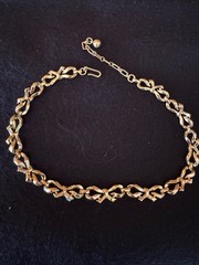 Vintage signed TRIFARI ribbon choker necklace
