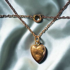 Antique- 10K Gold Old Mine Cut Diamond Heart Puff Necklace -14″ -Victorian -1.6g