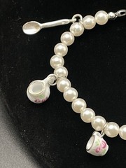 💐 Vintage Porcelain Miniature Tea Party Pearl Bracelet 7.25”