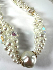 Vintage Necklace Japan Simulated Bead Glass White Box Clasp`16inches
