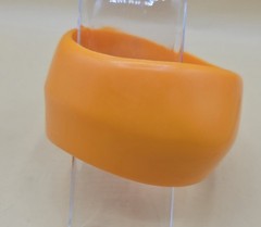 VINTAGE 80’s MOD Chunky Irregular Asymmetrical Orange Plastic Bangle Bracelet
