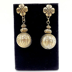 Four Leaf Clover Ornament Ball Drop Dangle Silver Tone Vintage Pierced Earrings