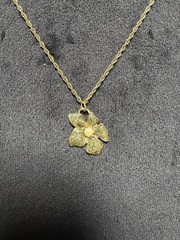 Gold Flower Pearl & Diamond Dust Necklace and Earring Set – Gold