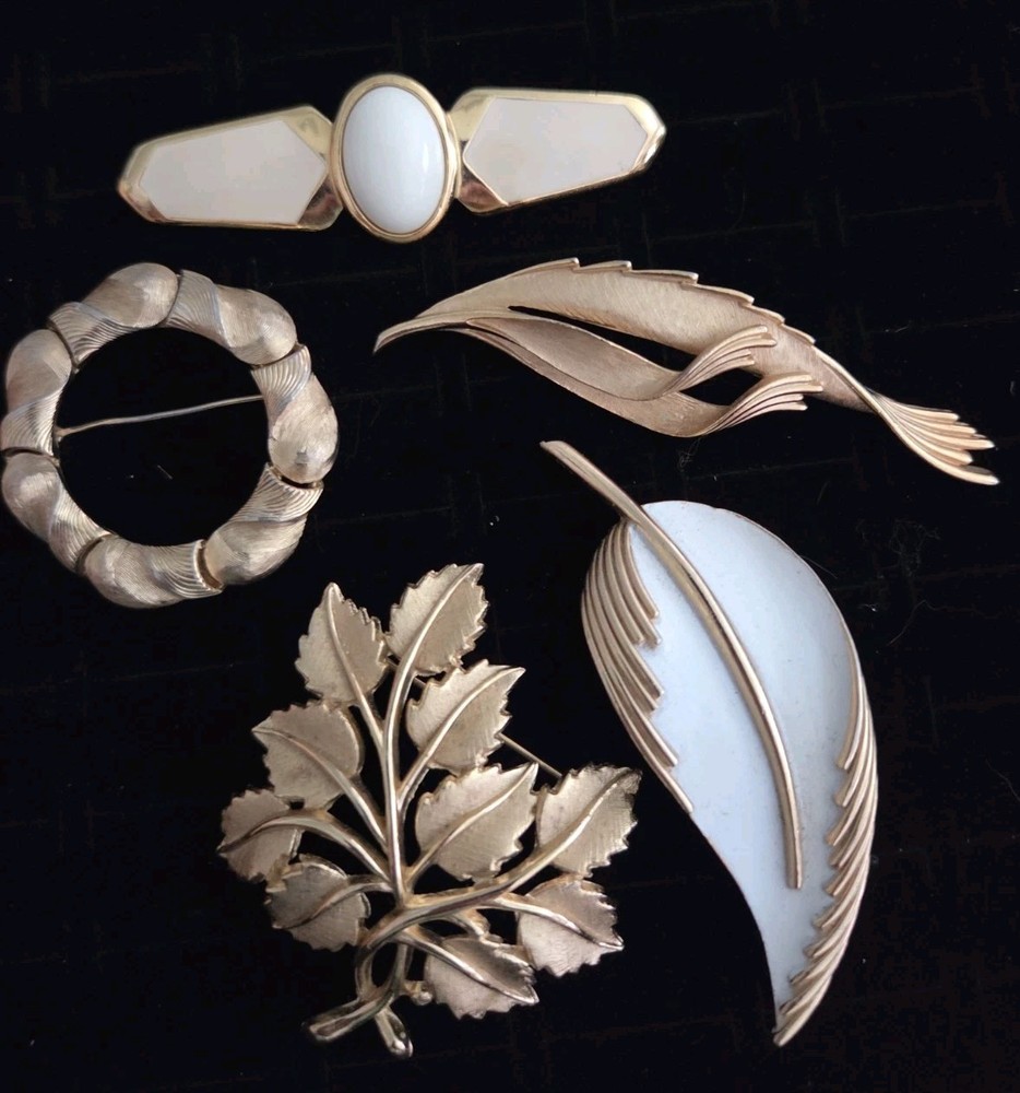 Vintage Silver & Gold Tone Brooch Lot Of 5 All Signed CROWN TRIFARI Leaves Swag