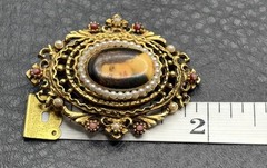 Vintage Signed ART Gold Tone Lady Cameo Brooch Portrait Pin Faux Seed Pearls